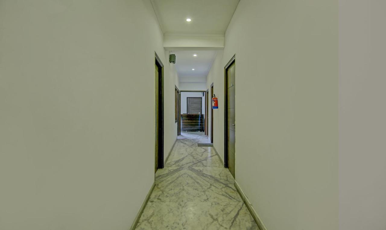 Itsy Hotels Swastika Inn Sector 26 Noida Ngoại thất bức ảnh